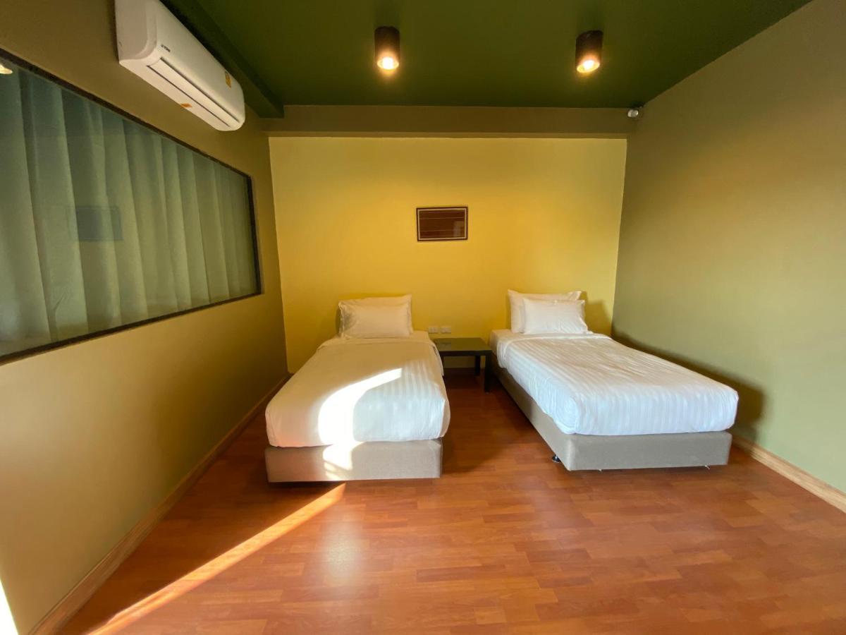 Work Den Chiangrai Hotel Chiang Rai Exterior foto